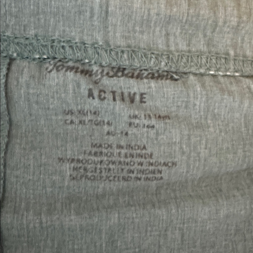 Boy’s Tommy Bahama light green pull-on Shorts - Picture 2 of 5